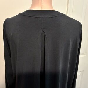 Athleta With Ease Top in Charcoal size Small NEW with Tags